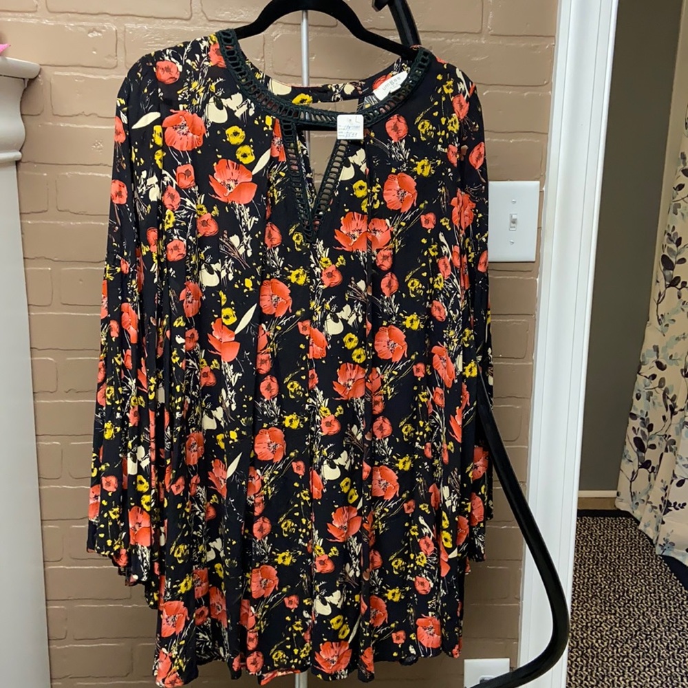 Floral top